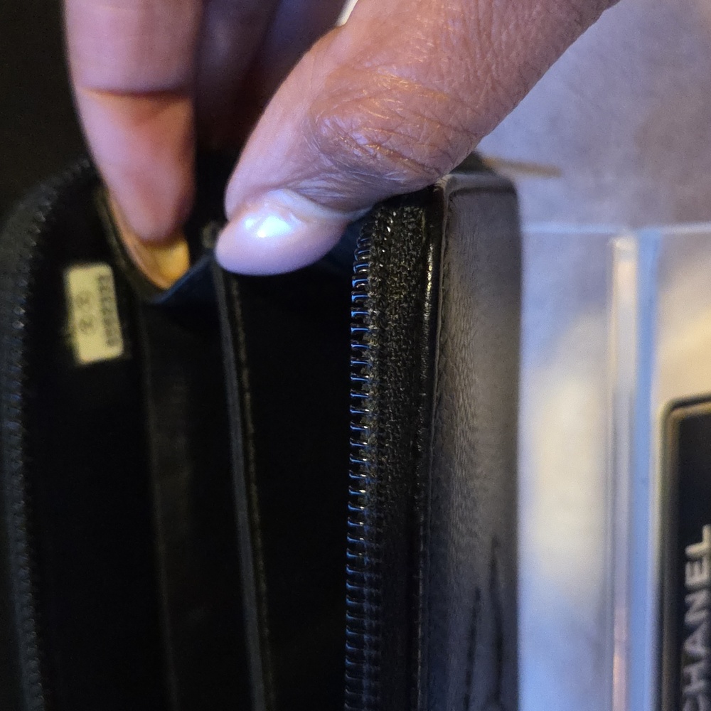 CHANEL Elegant‎ Black Caviar Leather Zip Wallet - Picture 7 of 11